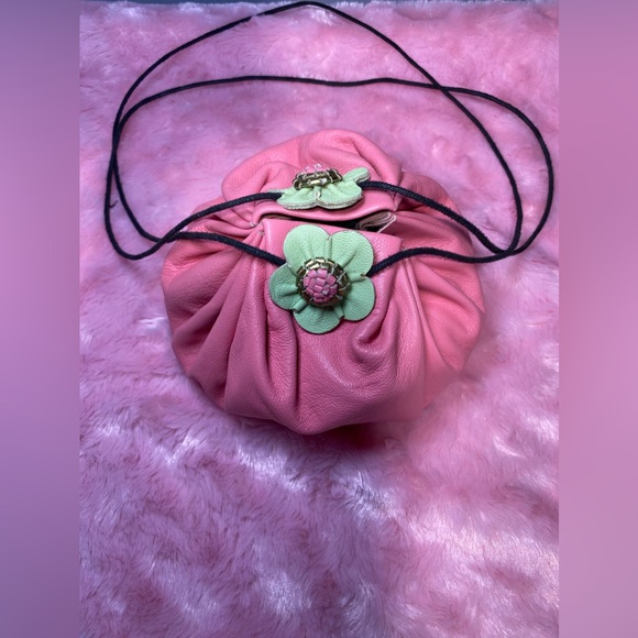 Small Leather Pouch - Picture 8 of 12